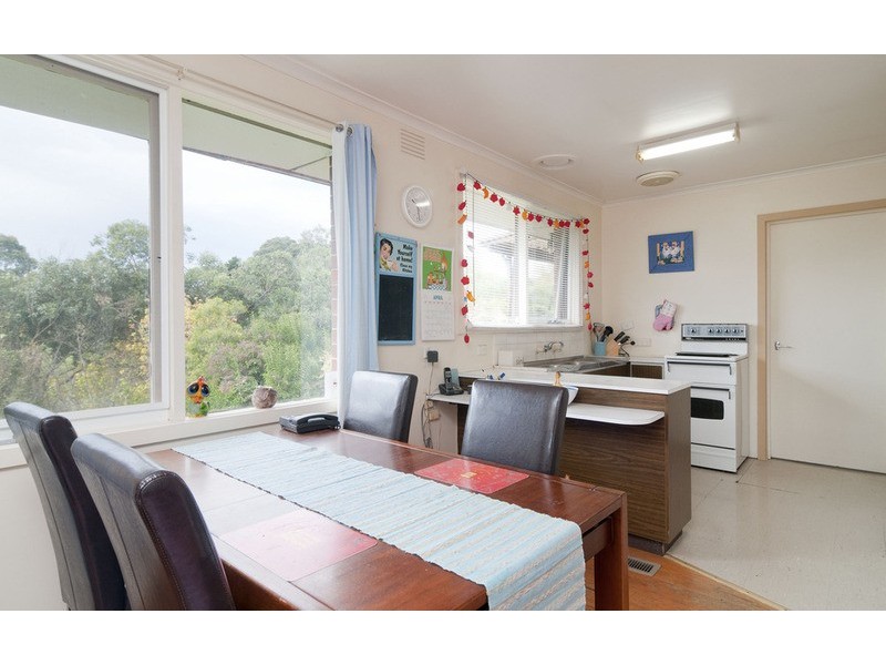 15 Rolling Hills Road, Chirnside Park VIC 3116