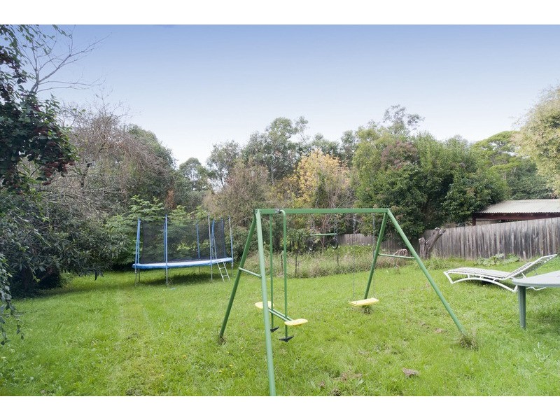 15 Rolling Hills Road, Chirnside Park VIC 3116