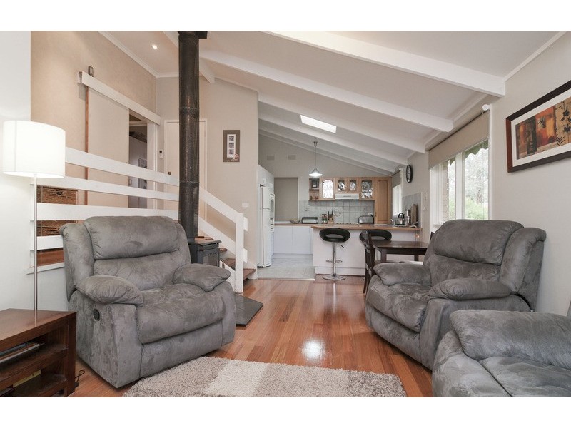 7 Meadow Court, Wandin North VIC 3139
