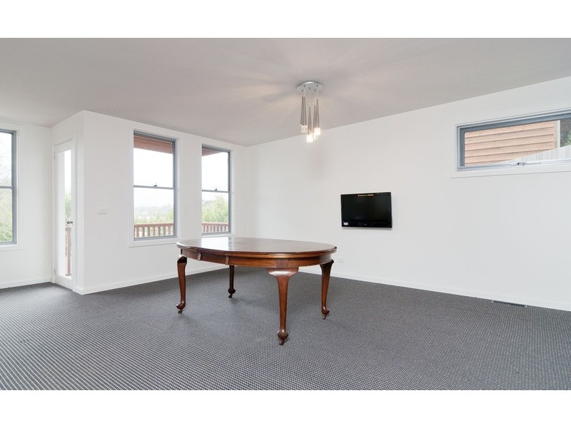 77a Winyard Drive, Mooroolbark VIC 3138