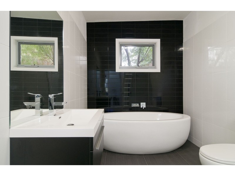 77a Winyard Drive, Mooroolbark VIC 3138