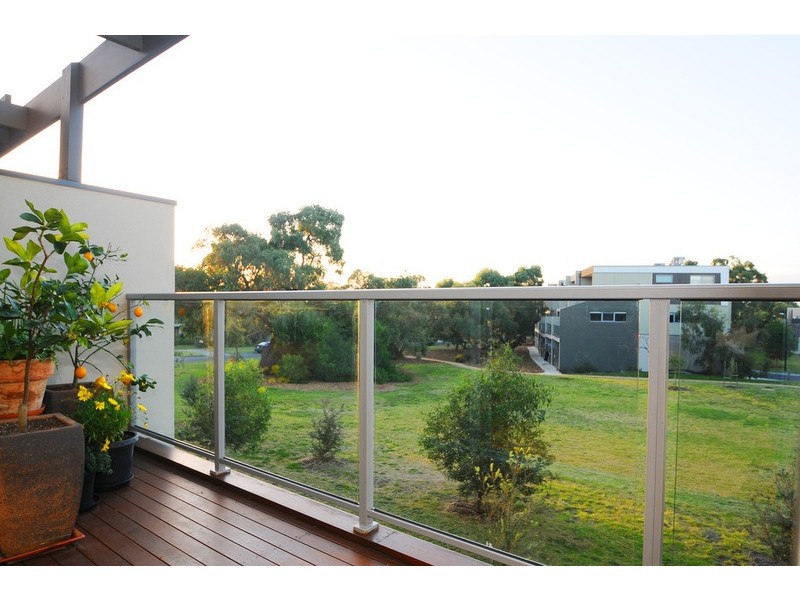 17 Silverbanks Grove, Mentone VIC 3194