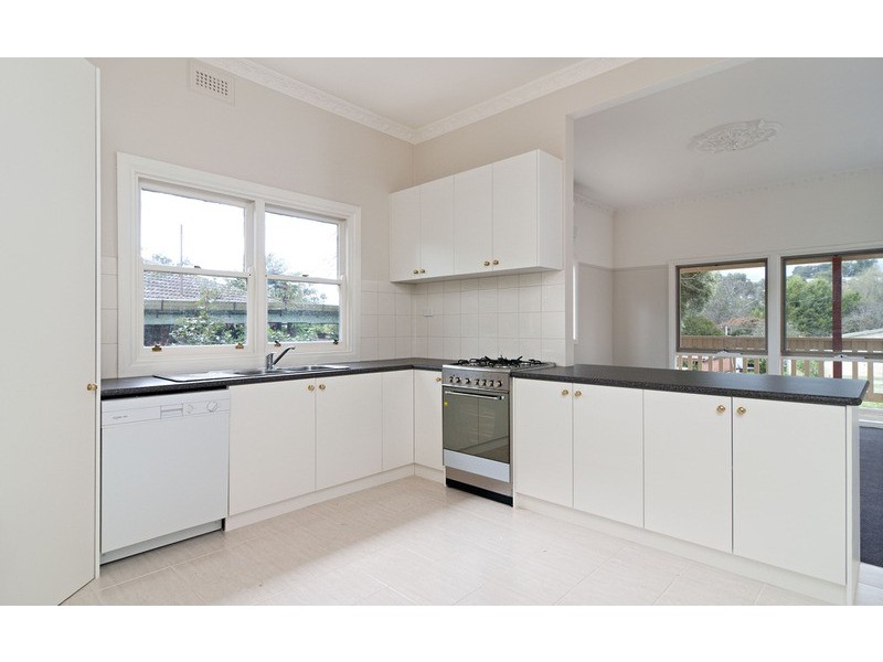 9 De Lancey Road, Wandin North VIC 3139