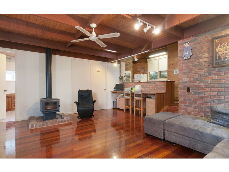 56 Neuparth Road, Croydon North VIC 3136