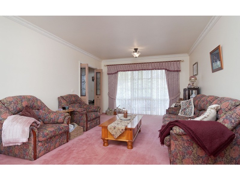 21 Hilledge Lane, Mooroolbark VIC 3138