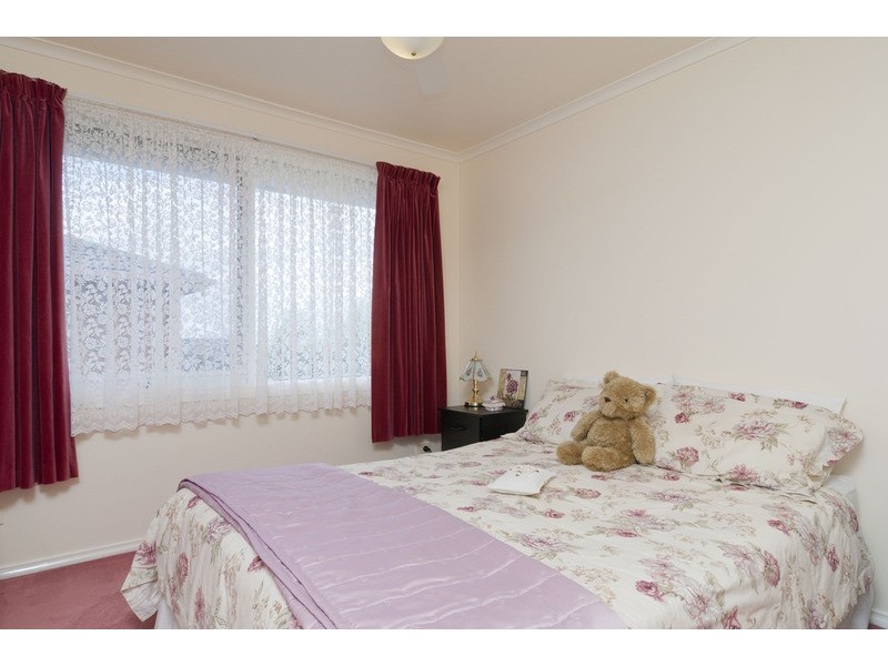 21 Hilledge Lane, Mooroolbark VIC 3138