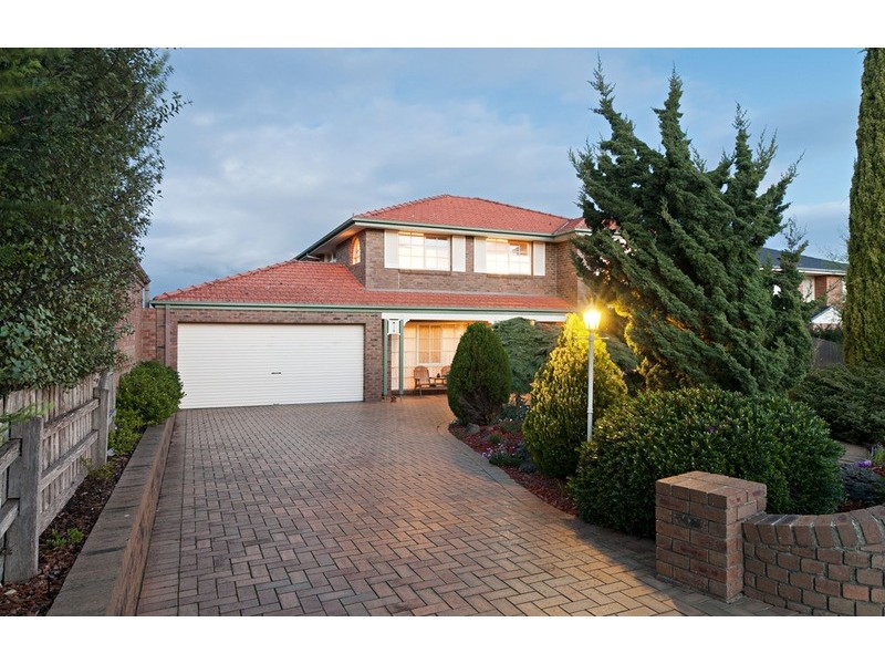 21 Hilledge Lane, Mooroolbark VIC 3138