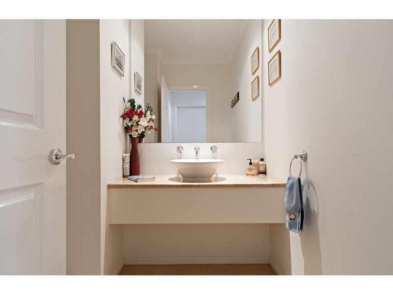 68 Blue Ridge Drive, Mooroolbark VIC 3138