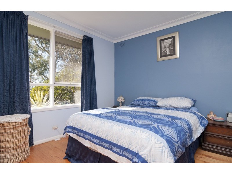 34 Braeside Drive, Launching Place VIC 3139