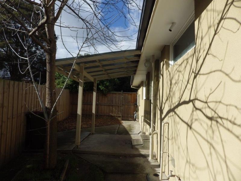256 Dorset Road, Croydon VIC 3136
