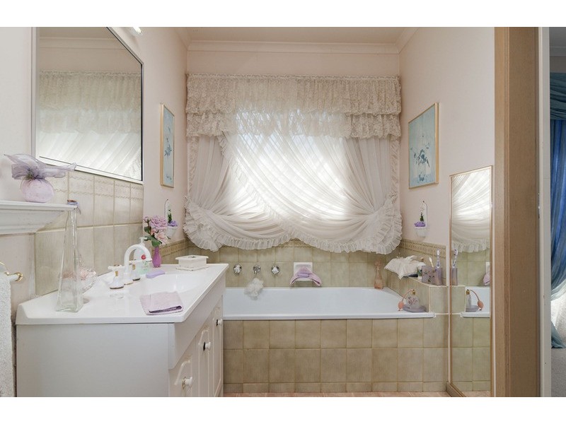 46 Trafalgar Crescent, Lilydale VIC 3140