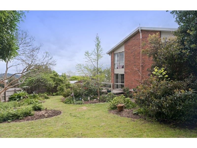 7 Kirsten Court, Mooroolbark VIC 3138