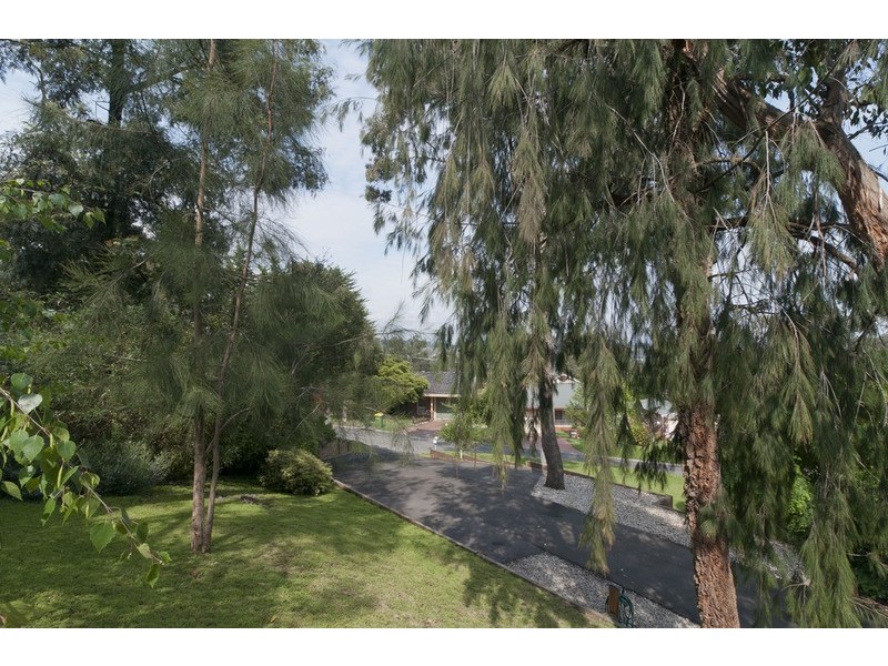 7 Summit Road, Lilydale VIC 3140