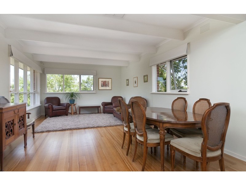 15 Burton  Road, Lilydale VIC 3140