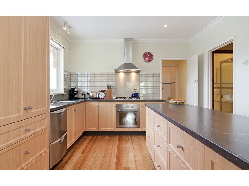 15 Burton  Road, Lilydale VIC 3140