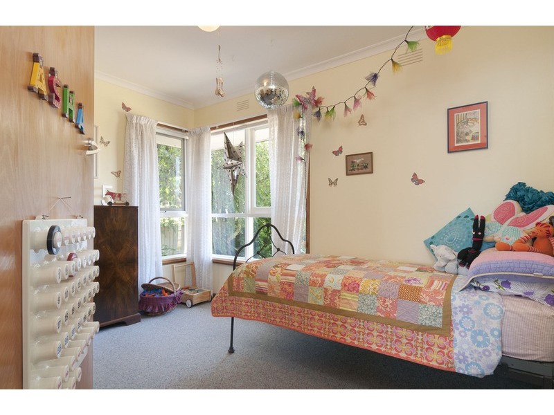 15 Burton  Road, Lilydale VIC 3140