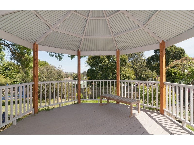 15 Burton  Road, Lilydale VIC 3140