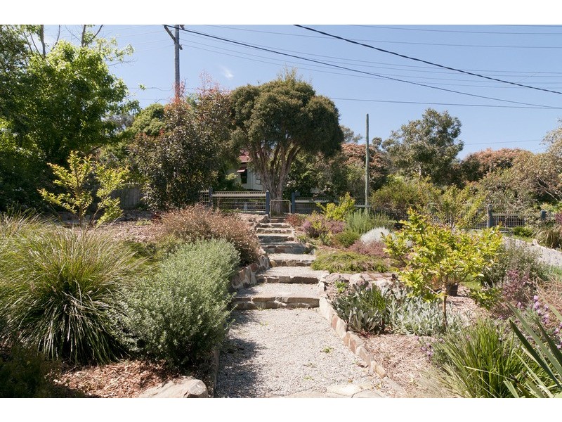 15 Burton  Road, Lilydale VIC 3140