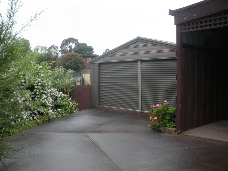 10 Greenglades Court, Wandin North VIC 3139