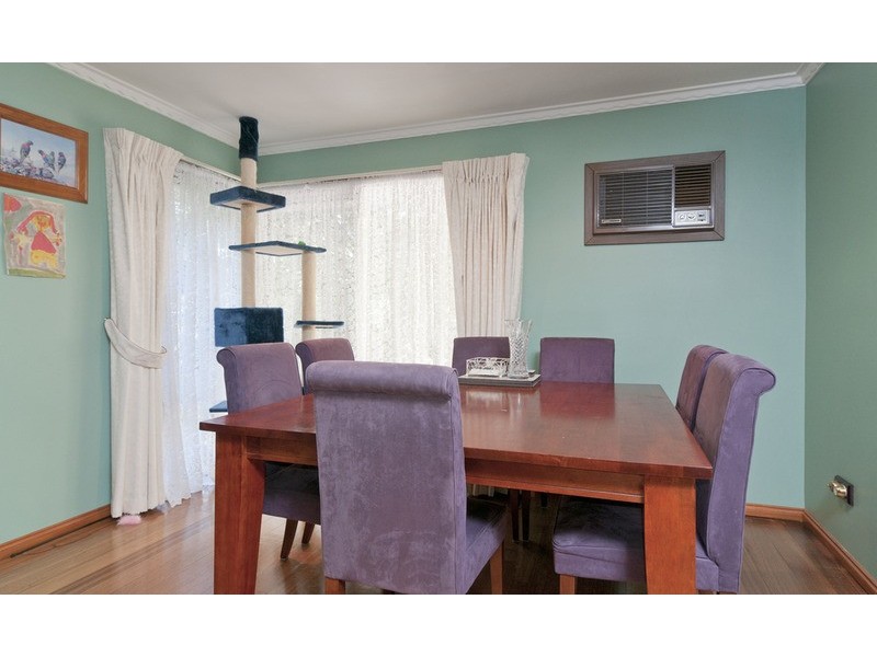 10 Mandowie  Crescent, Croydon VIC 3136