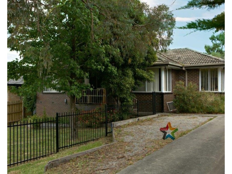 56 Ross Pincott Drive, Mooroolbark VIC 3138
