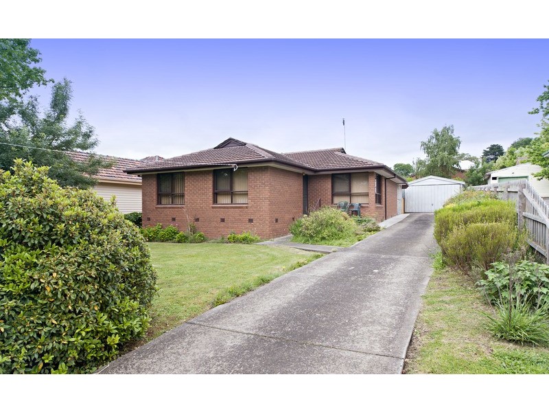 19 Deschamps Street, Lilydale VIC 3140