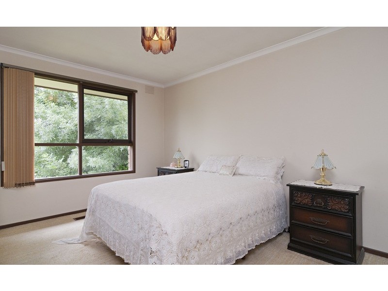 19 Deschamps Street, Lilydale VIC 3140