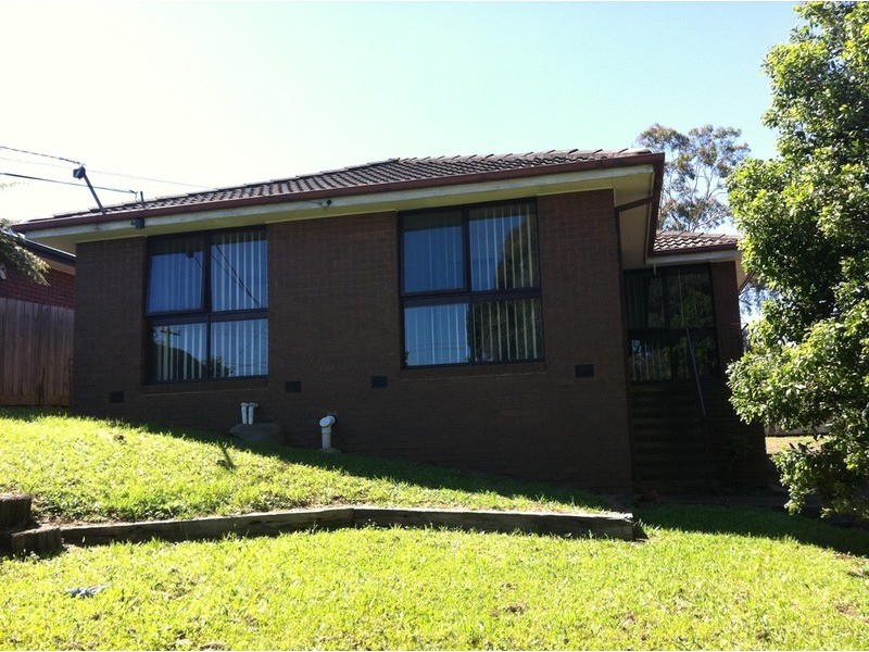 33 Old Kent Road, Mooroolbark VIC 3138