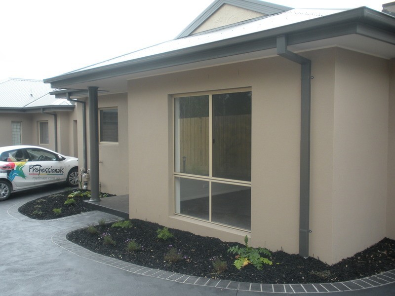 2/99 Anderson Street, Lilydale VIC 3140