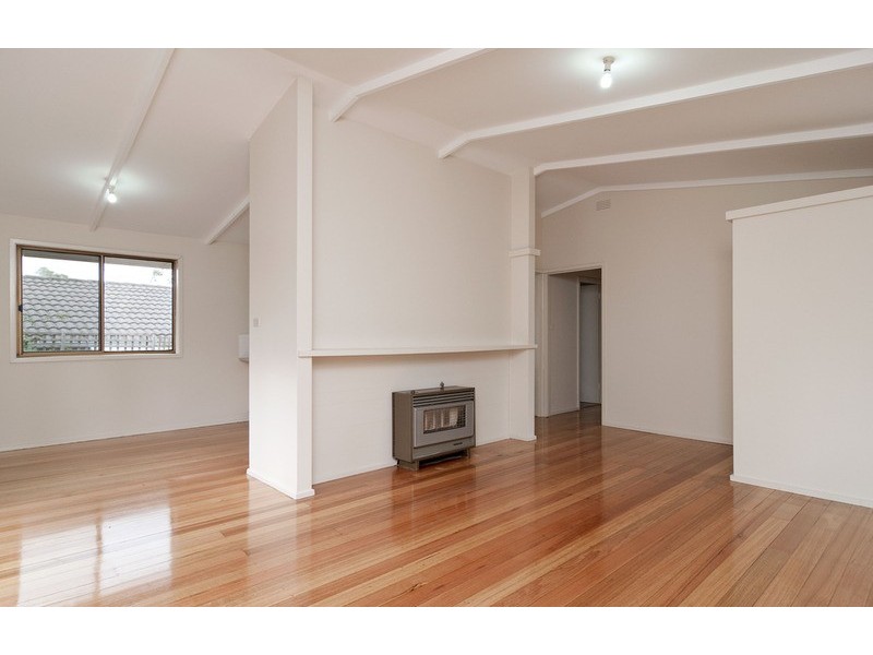 28 Pembroke Road, Mooroolbark VIC 3138