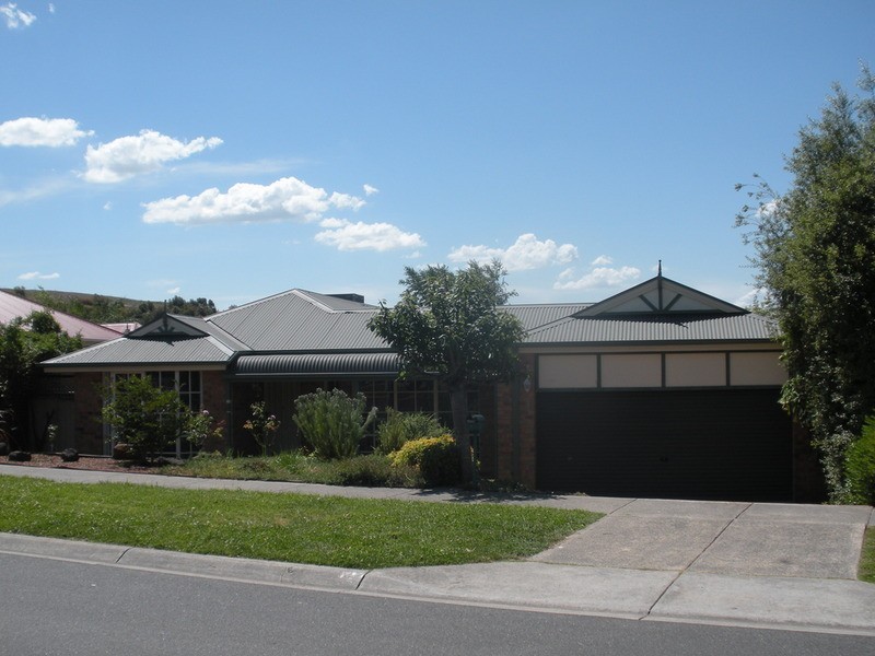 17 Clearwater Drive, Lilydale VIC 3140
