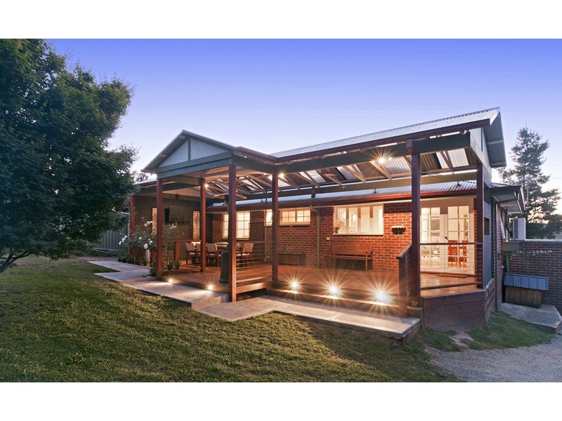 28 Connors Flat  Road, Wandin North VIC 3139