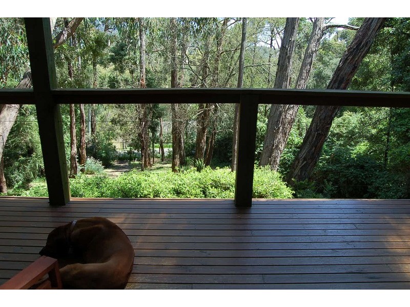 18 East Avenue, Mount Evelyn VIC 3796