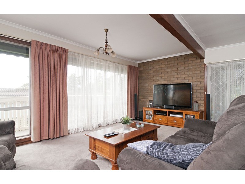 17 Albert Road, Lilydale VIC 3140