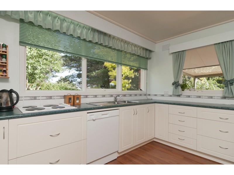 27 Grandvalley Drive, Chirnside Park VIC 3116