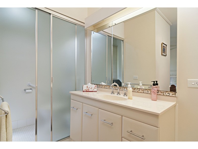 27 Grandvalley Drive, Chirnside Park VIC 3116