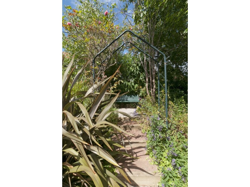 27 Grandvalley Drive, Chirnside Park VIC 3116