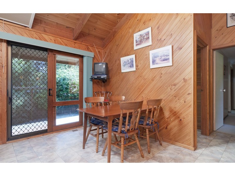 45 Railway Parade, Wandin North VIC 3139