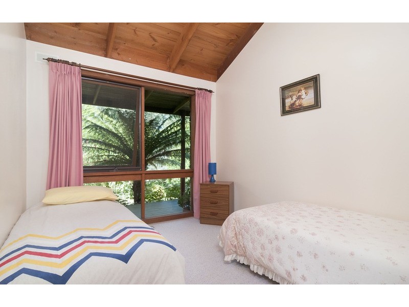 45 Railway Parade, Wandin North VIC 3139