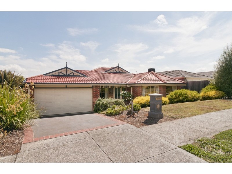 11 Pacific  Drive, Mooroolbark VIC 3138