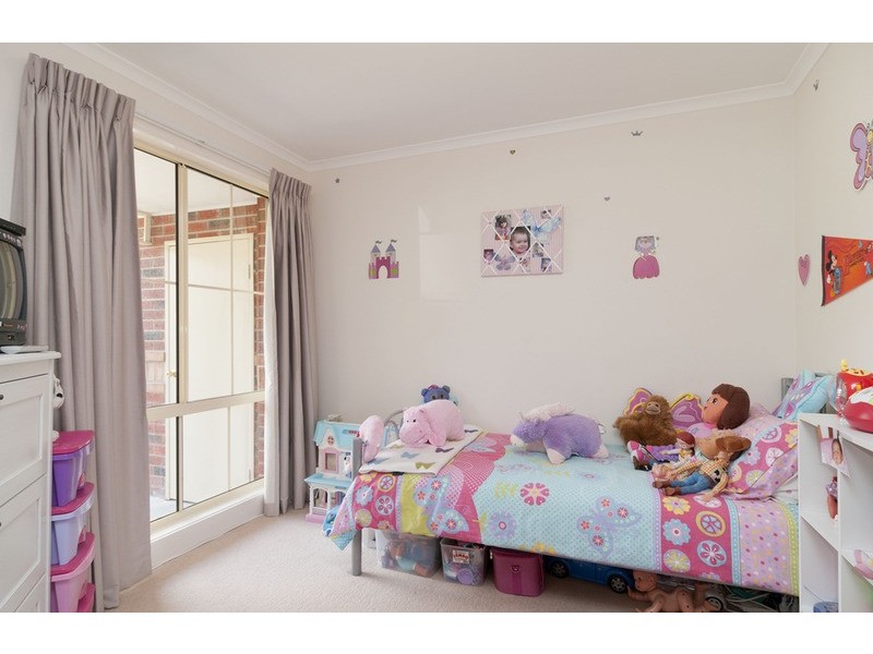 11 Pacific  Drive, Mooroolbark VIC 3138