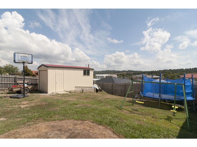 11 Pacific  Drive, Mooroolbark VIC 3138