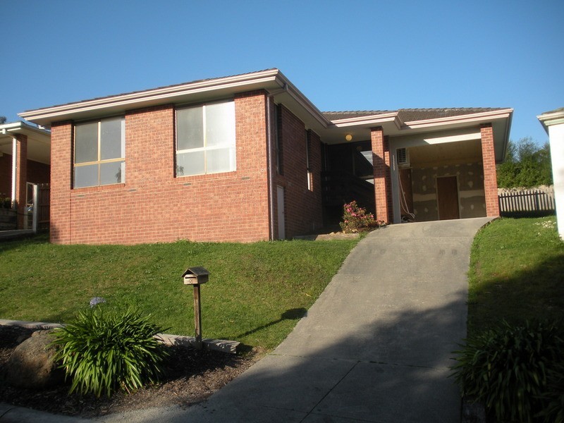 8 Rolaine Close, Lilydale VIC 3140