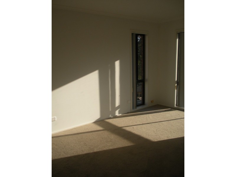 8 Rolaine Close, Lilydale VIC 3140