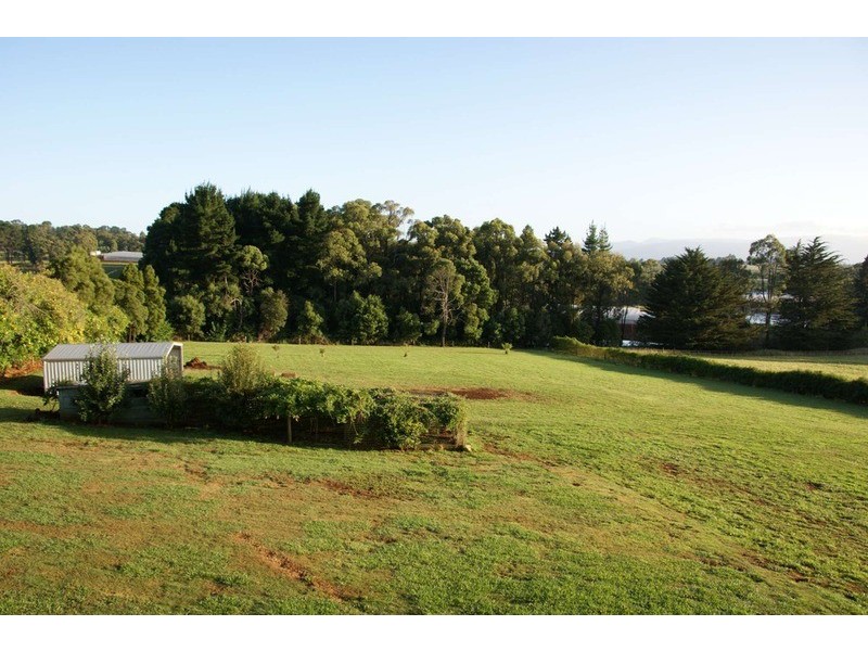 35 School Road, Silvan VIC 3795