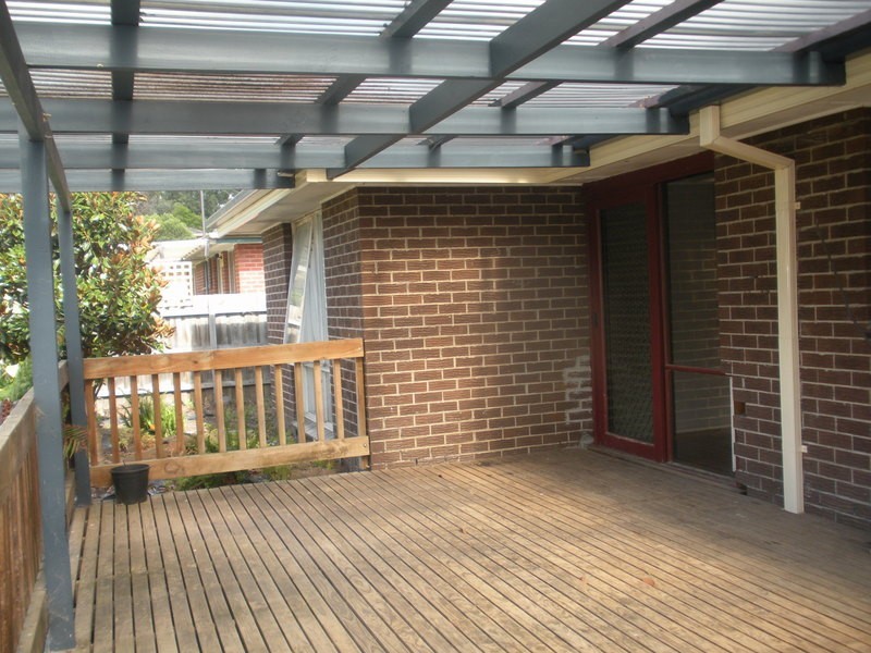 104 Lomond Avenue, Kilsyth VIC 3137