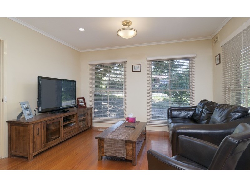 51 Bellara Drive, Mooroolbark VIC 3138