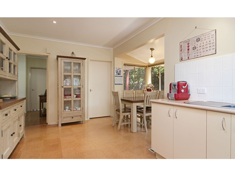 51 Bellara Drive, Mooroolbark VIC 3138