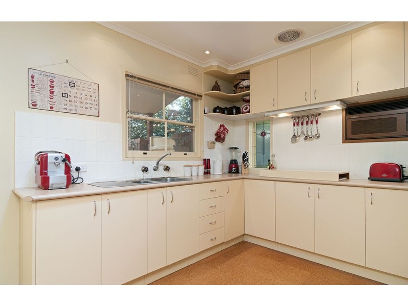 51 Bellara Drive, Mooroolbark VIC 3138