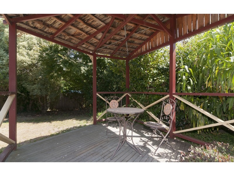 51 Bellara Drive, Mooroolbark VIC 3138